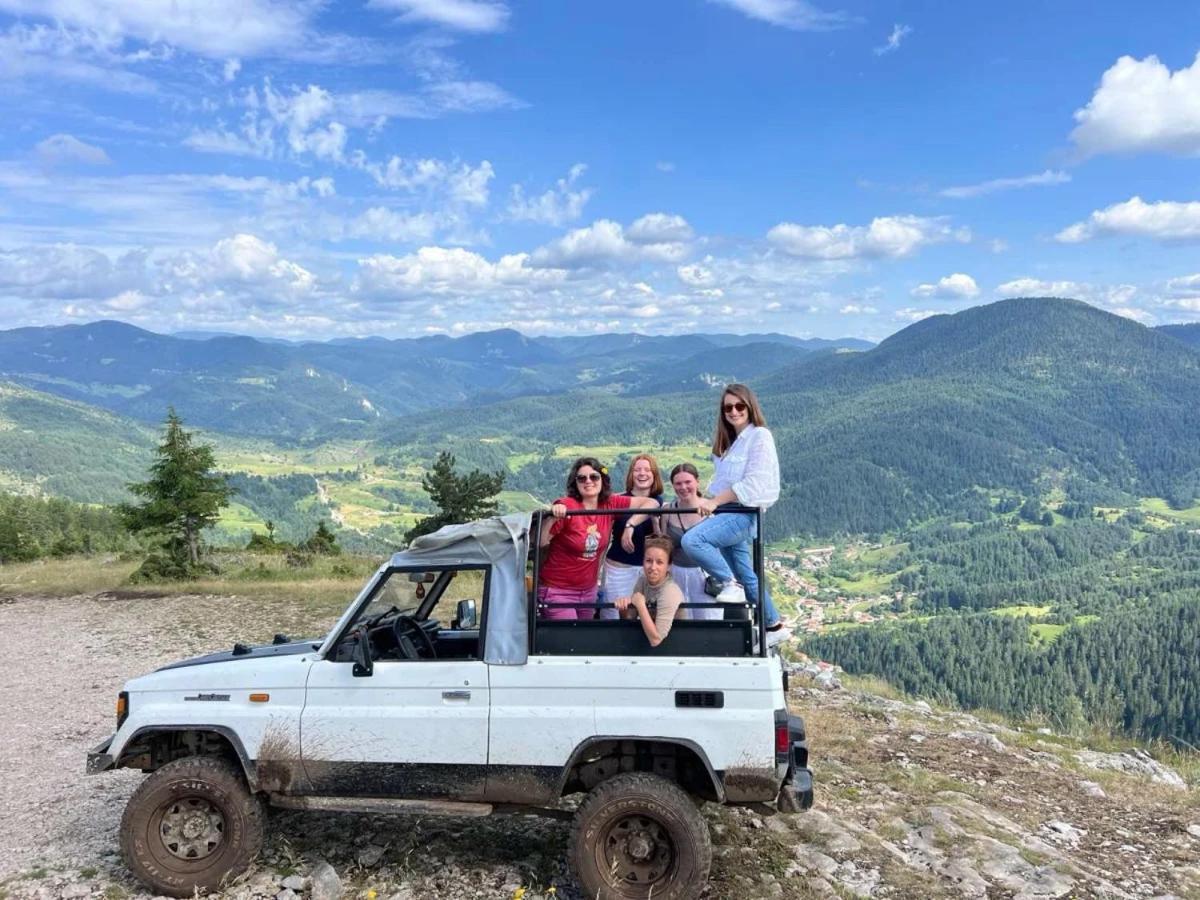 Къща За Гости "Домът На Краси" Yagodina Exterior foto